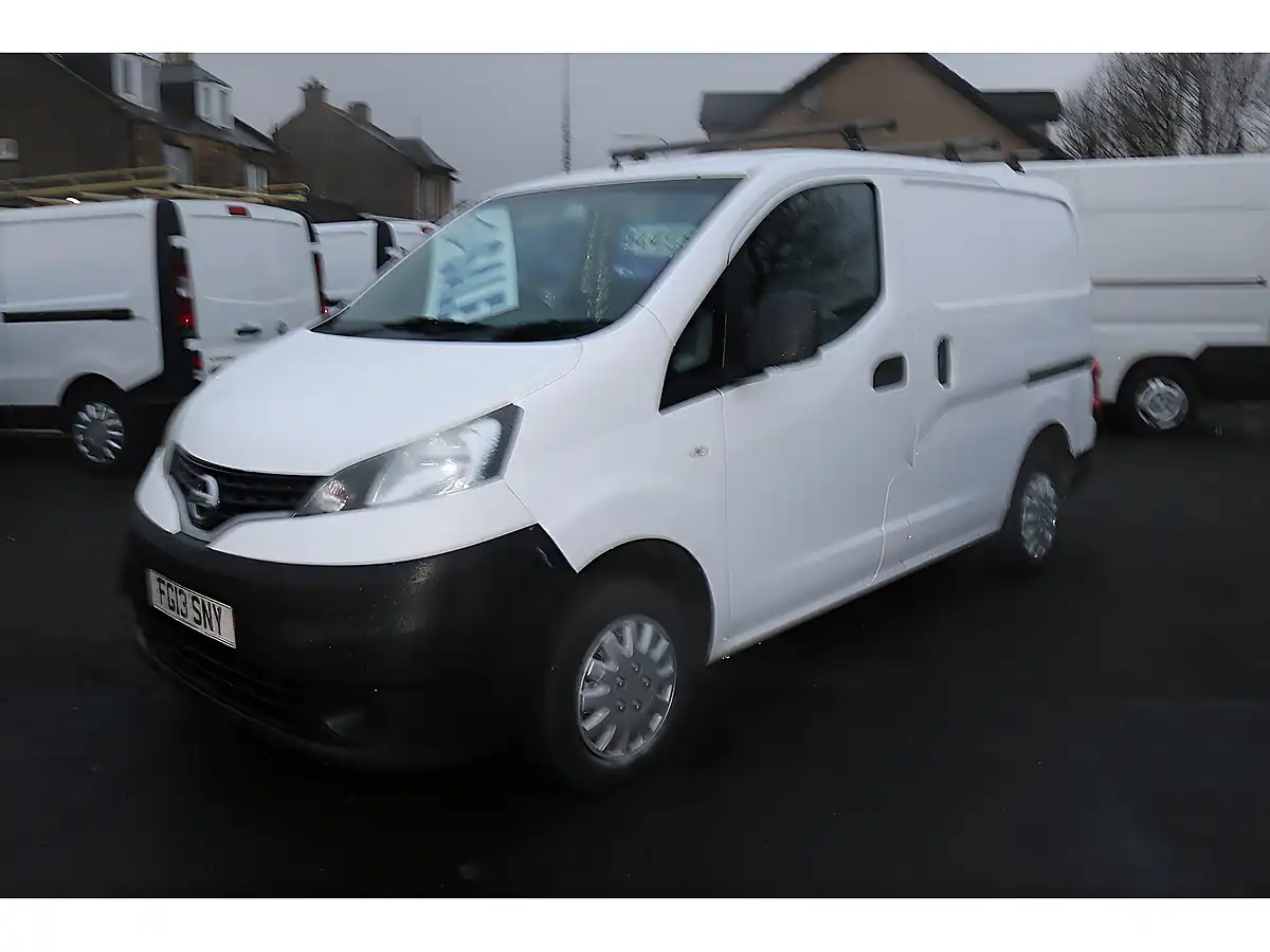 Used 2013 Nissan NV200 White - Interior and Exterior details 3