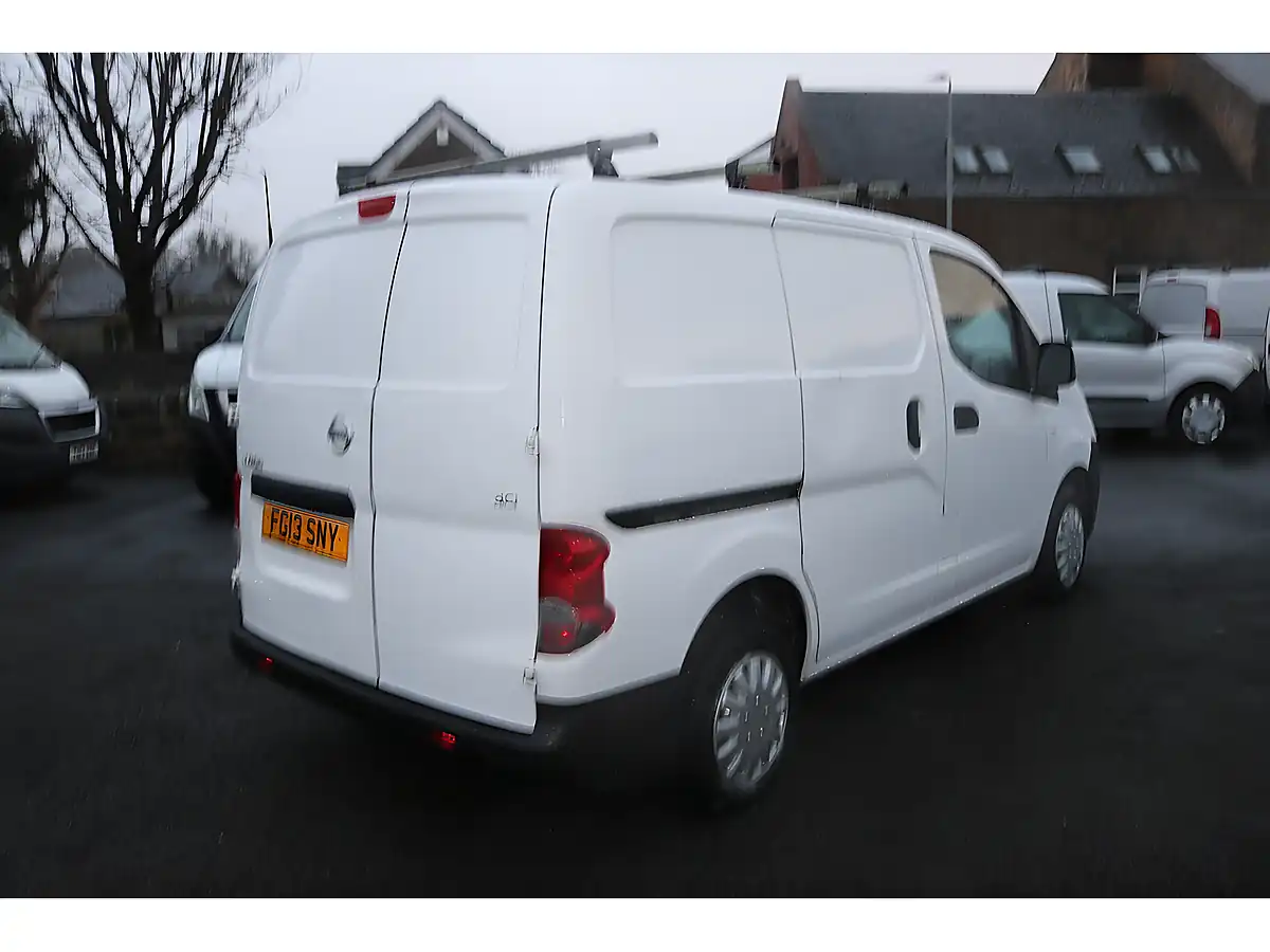 Used 2013 Nissan NV200 White - Interior and Exterior details 8