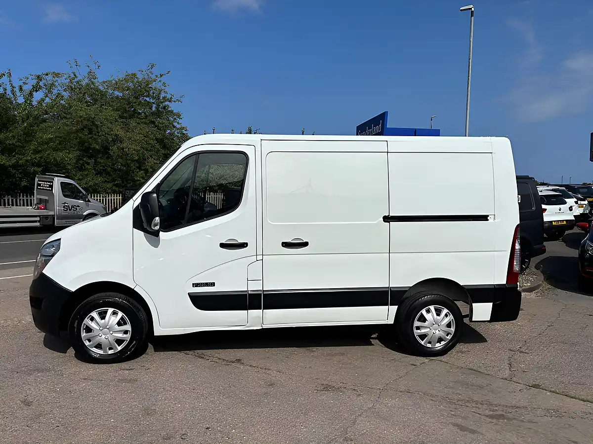 Used 2013 Nissan Nv400 E White - Interior and Exterior details 8