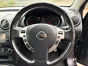 Used 2013 Nissan Qashqai 360 Black - Interior and Exterior details 16