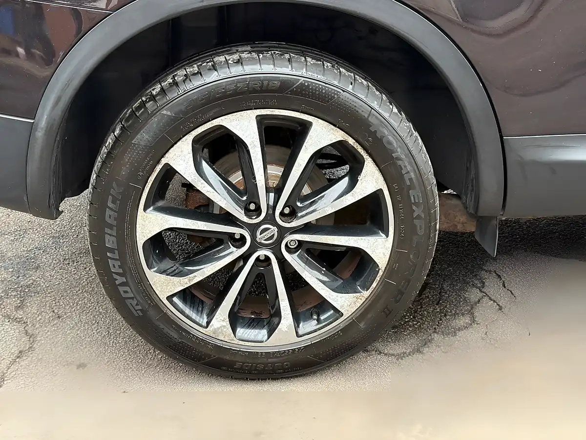 Used 2013 Nissan Qashqai 360 Black - Interior and Exterior details 20