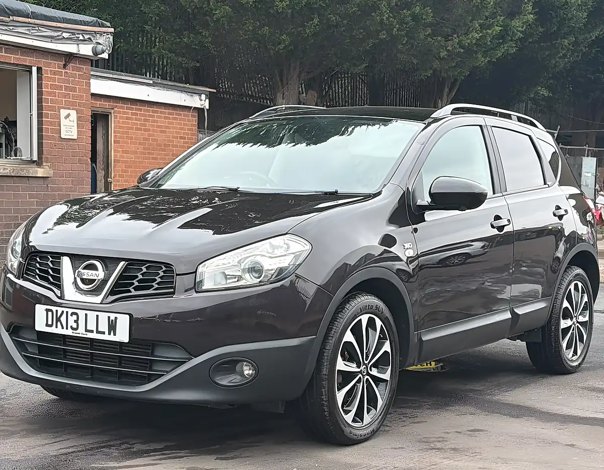 Used 2013 Nissan Qashqai 360 Black - Interior and Exterior details 3