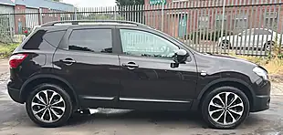 Used 2013 Nissan Qashqai 360 Black - Interior and Exterior details 8