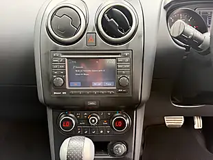 Used 2013 Nissan Qashqai 360 Black - Interior and Exterior details 16