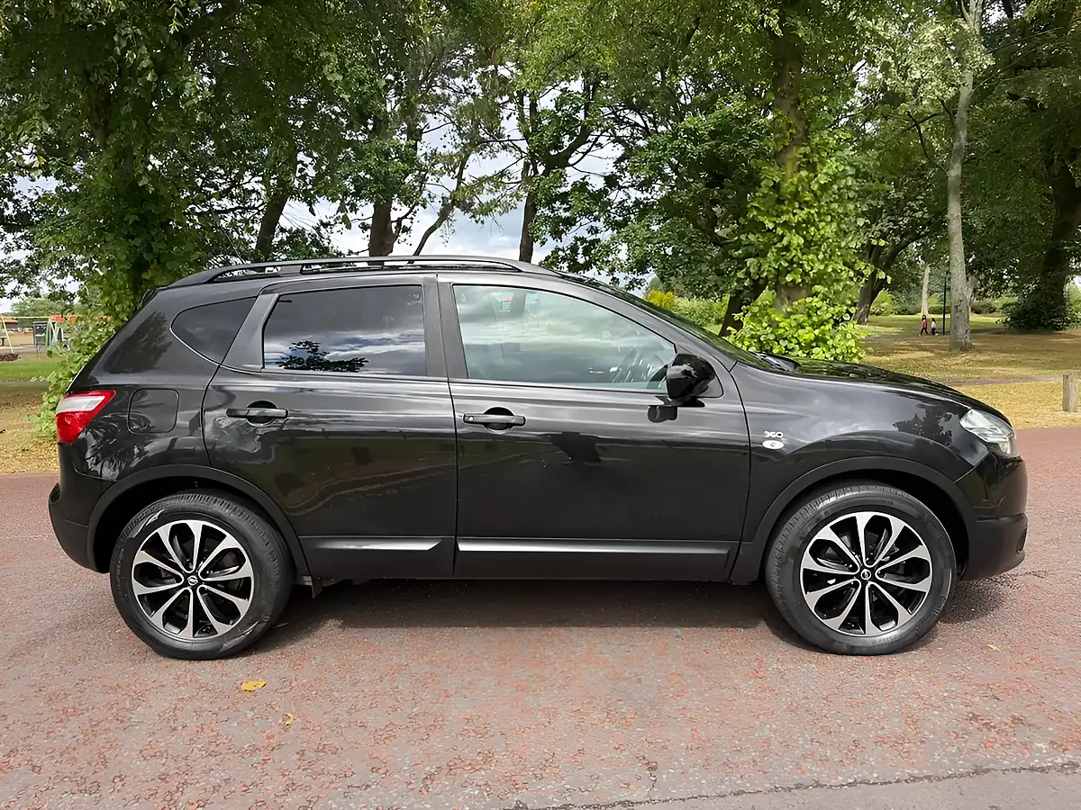 Used 2013 Nissan Qashqai 360 Black - Interior and Exterior details 2