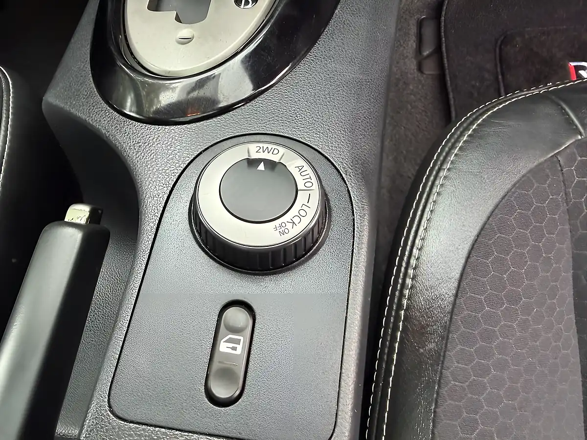 Used 2013 Nissan Qashqai 360 Black - Interior and Exterior details 20