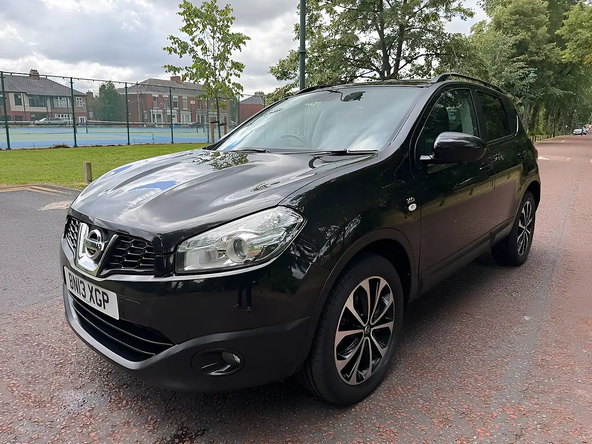 Used 2013 Nissan Qashqai 360 Black - Interior and Exterior details 7