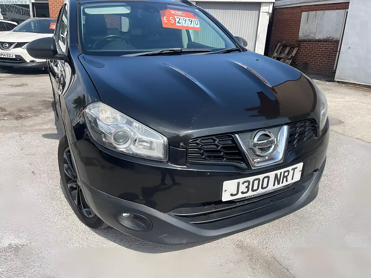 Used 2013 Nissan Qashqai 360 Black - Interior and Exterior details 8