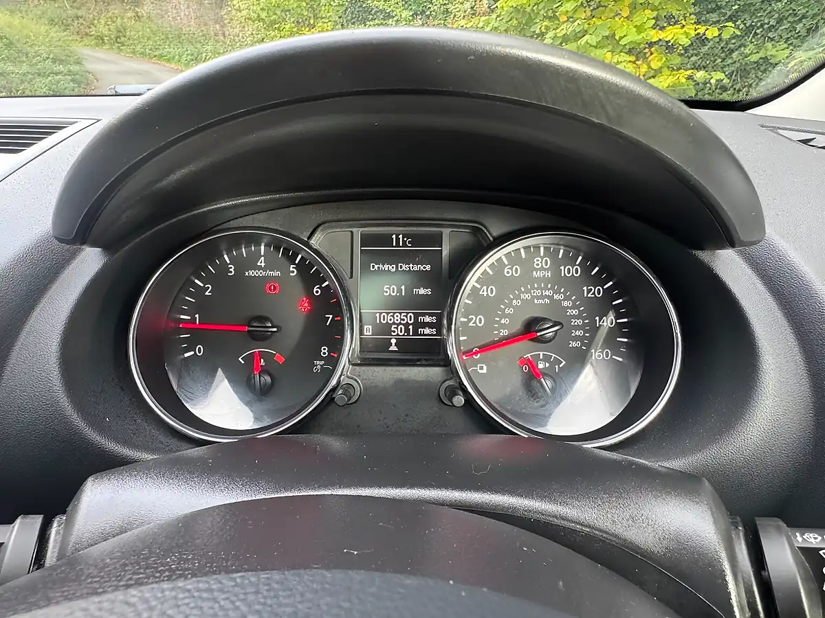 Used 2013 Nissan Qashqai 360 Grey - Interior and Exterior details 18
