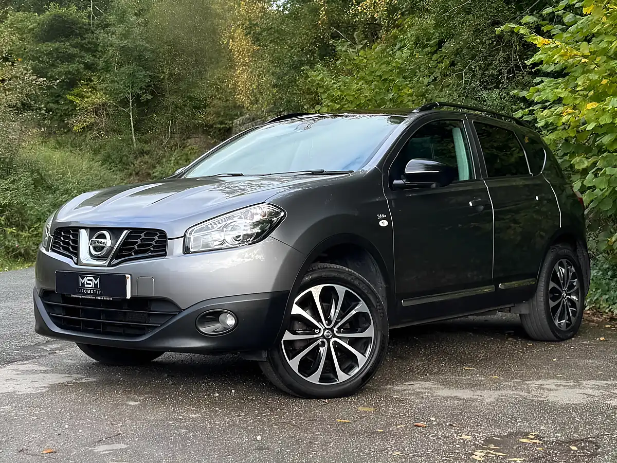 Used 2013 Nissan Qashqai 360 Grey - Interior and Exterior details 9