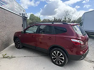 Used 2013 Nissan Qashqai 360 Plus 2 Red - Interior and Exterior details 12