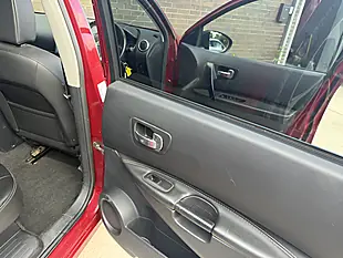 Used 2013 Nissan Qashqai 360 Plus 2 Red - Interior and Exterior details 14