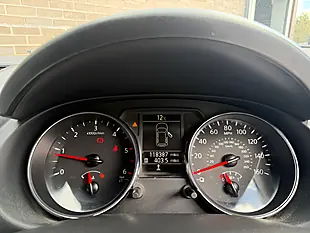 Used 2013 Nissan Qashqai 360 Plus 2 Red - Interior and Exterior details 17