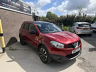 Used 2013 Nissan Qashqai 360 Plus 2 Red - Interior and Exterior details 6