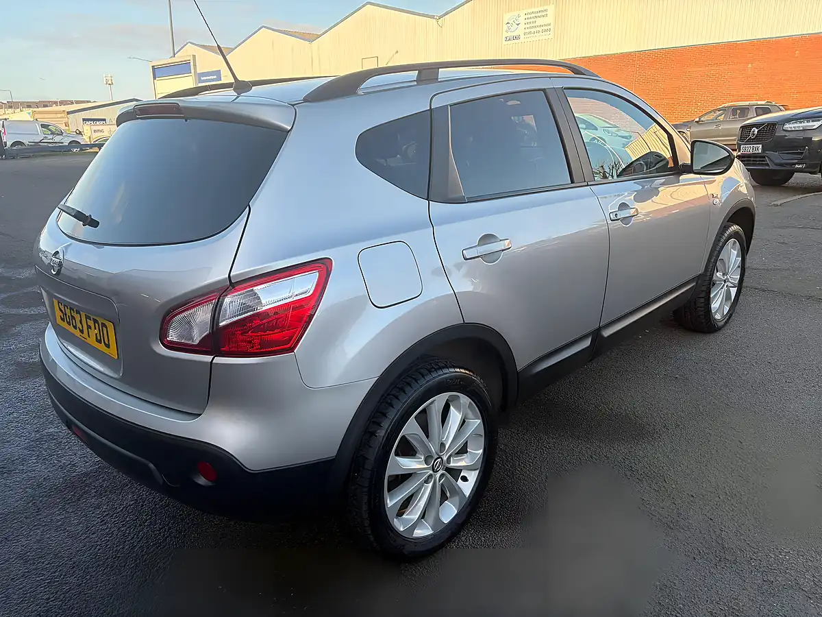 Used 2013 Nissan Qashqai 360 Silver - Interior and Exterior details 6