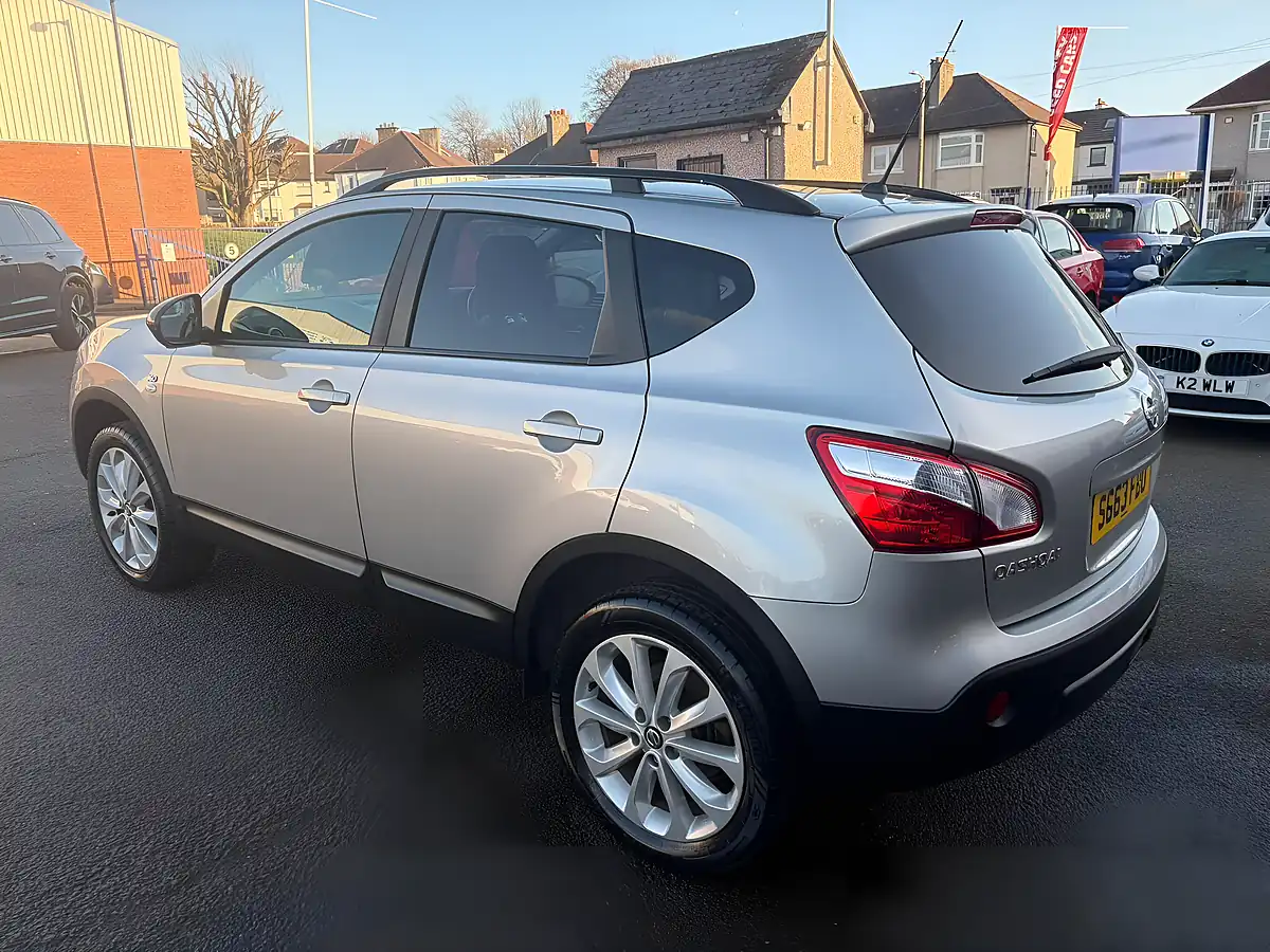 Used 2013 Nissan Qashqai 360 Silver - Interior and Exterior details 8