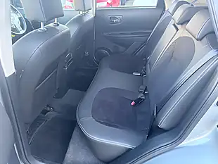 Used 2013 Nissan Qashqai 360 Silver - Interior and Exterior details 9