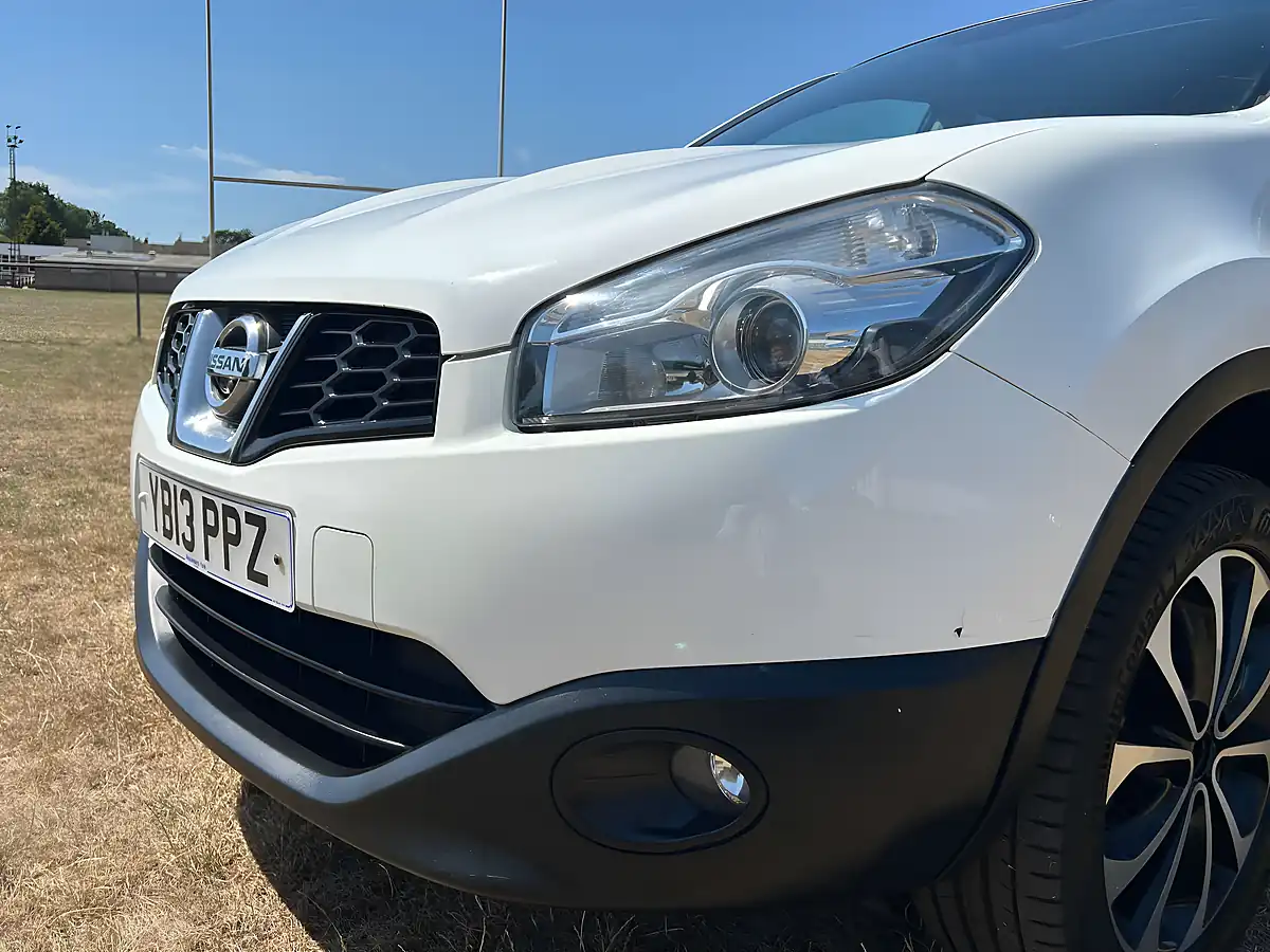 Used 2013 Nissan Qashqai 360 White - Interior and Exterior details 10