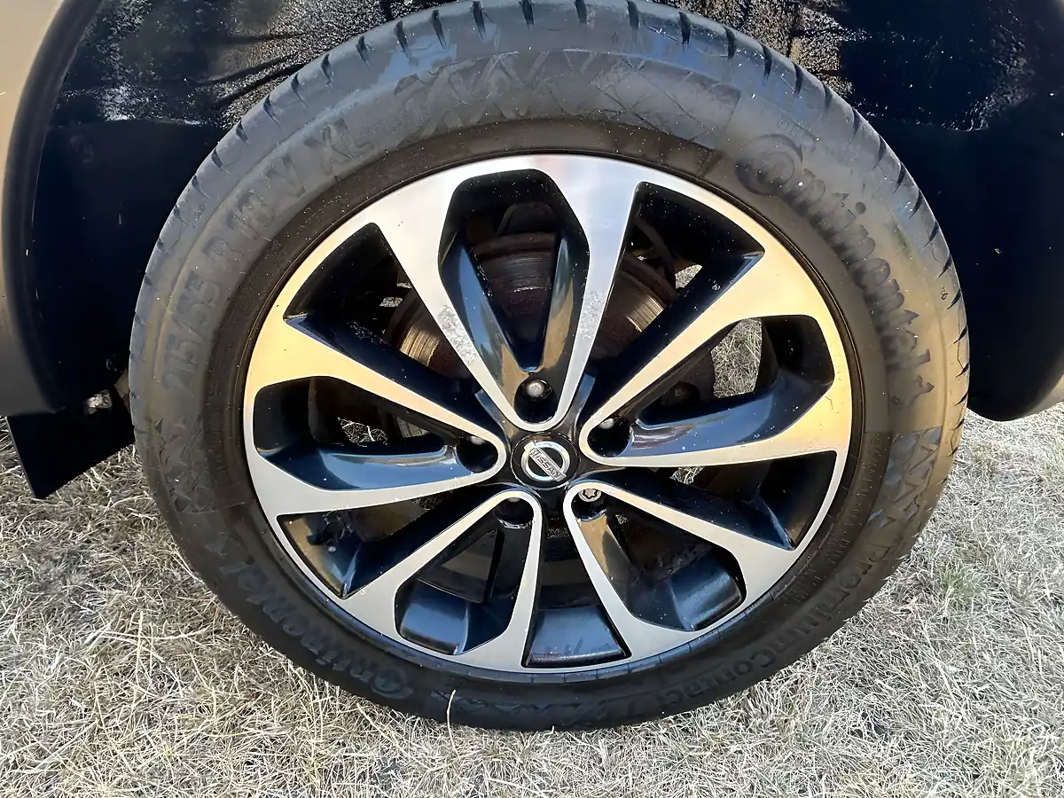 Used 2013 Nissan Qashqai 360 White - Interior and Exterior details 14