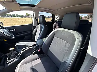 Used 2013 Nissan Qashqai 360 White - Interior and Exterior details 19