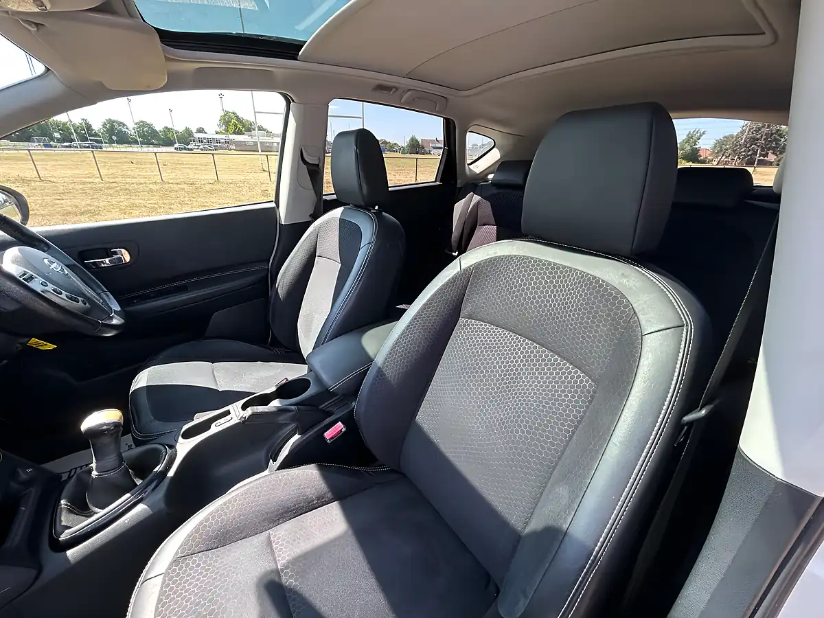 Used 2013 Nissan Qashqai 360 White - Interior and Exterior details 19