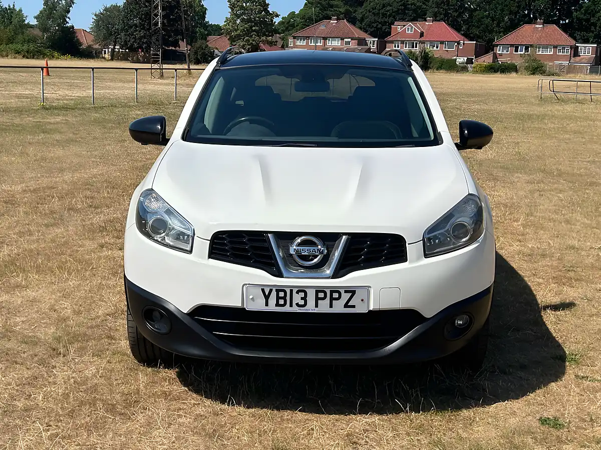 Used 2013 Nissan Qashqai 360 White - Interior and Exterior details 2