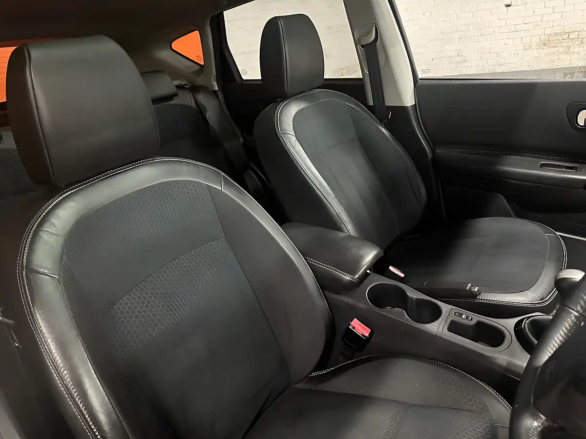 Used 2013 Nissan Qashqai 360 White - Interior and Exterior details 19