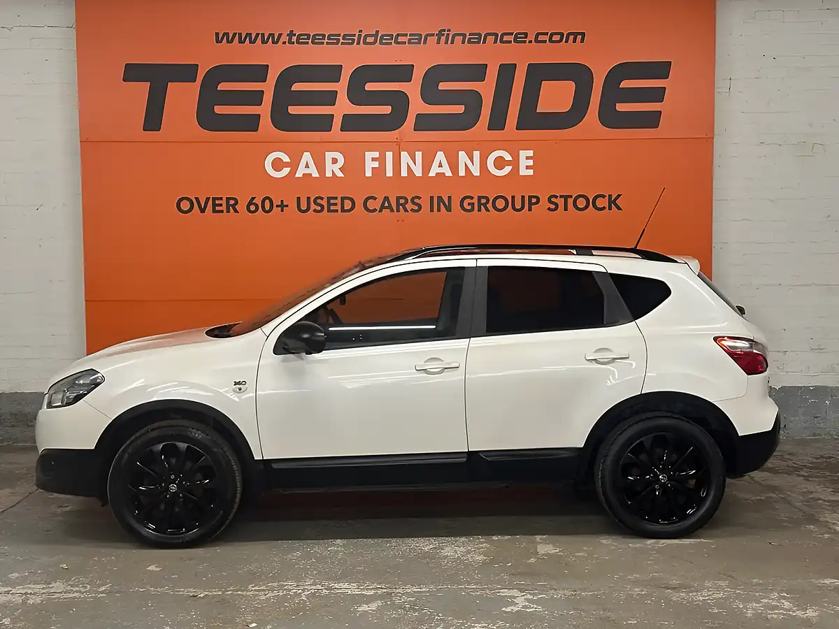 Used 2013 Nissan Qashqai 360 White - Interior and Exterior details 8