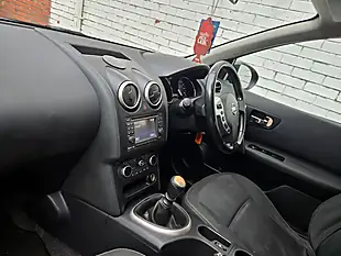 Used 2013 Nissan Qashqai Acenta Black - Interior and Exterior details 11