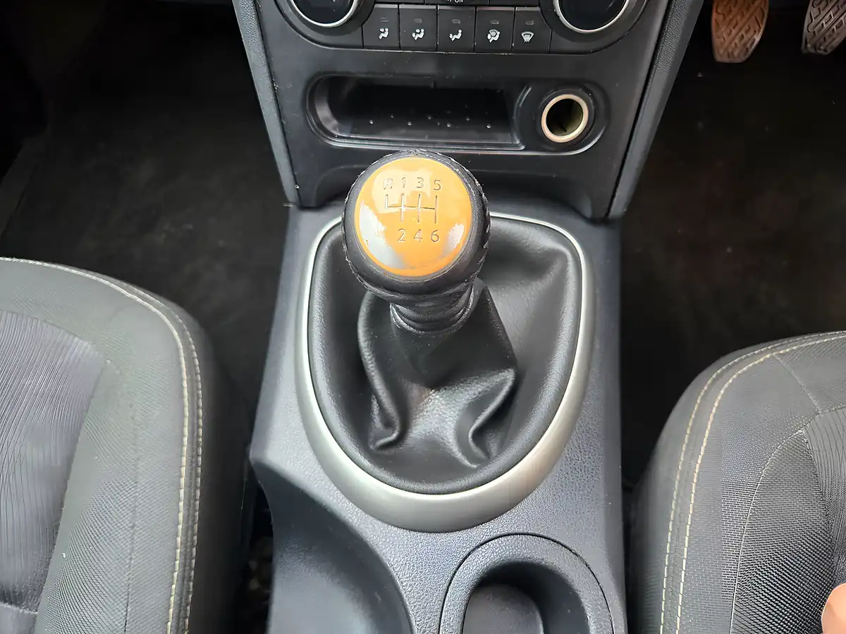 Used 2013 Nissan Qashqai Acenta Black - Interior and Exterior details 14