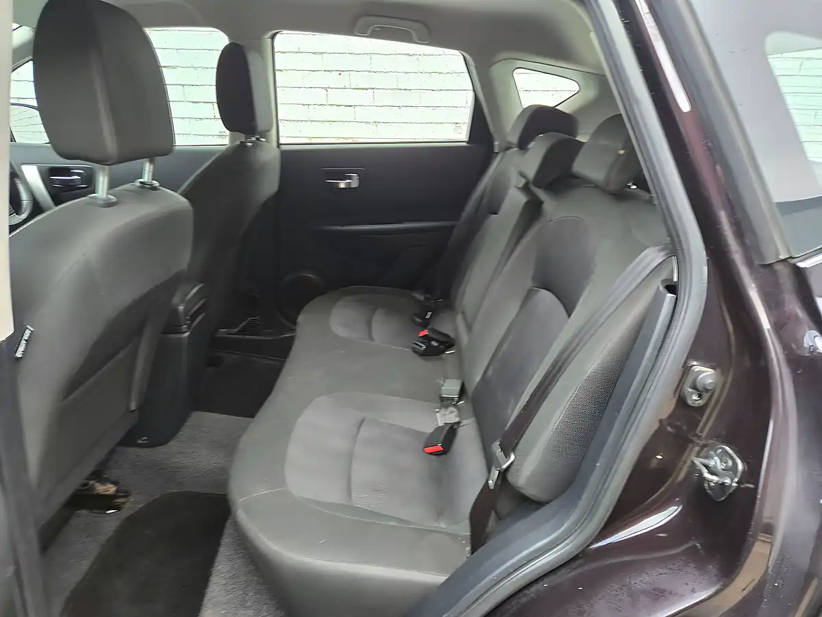 Used 2013 Nissan Qashqai Acenta Black - Interior and Exterior details 16