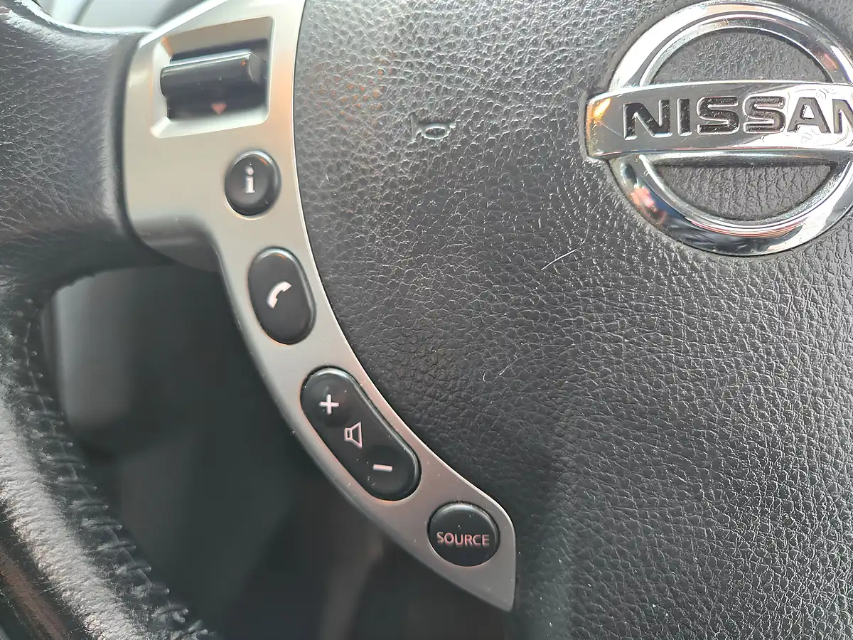 Used 2013 Nissan Qashqai Acenta Black - Interior and Exterior details 19