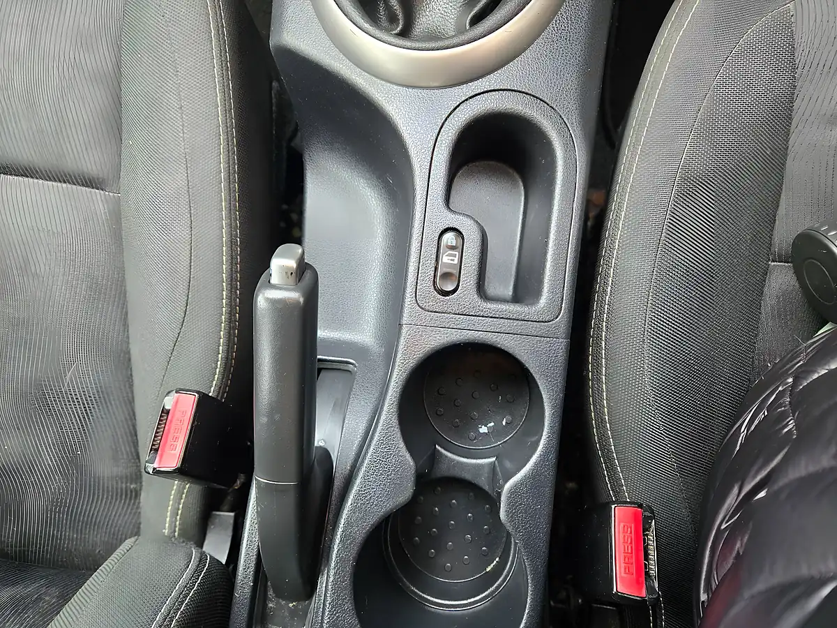 Used 2013 Nissan Qashqai Acenta Black - Interior and Exterior details 20