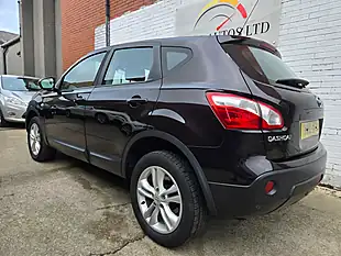 Used 2013 Nissan Qashqai Acenta Black - Interior and Exterior details 4