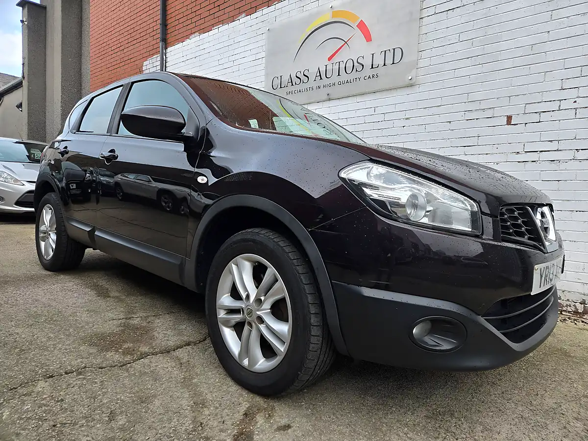 Used 2013 Nissan Qashqai Acenta Black - Interior and Exterior details 6