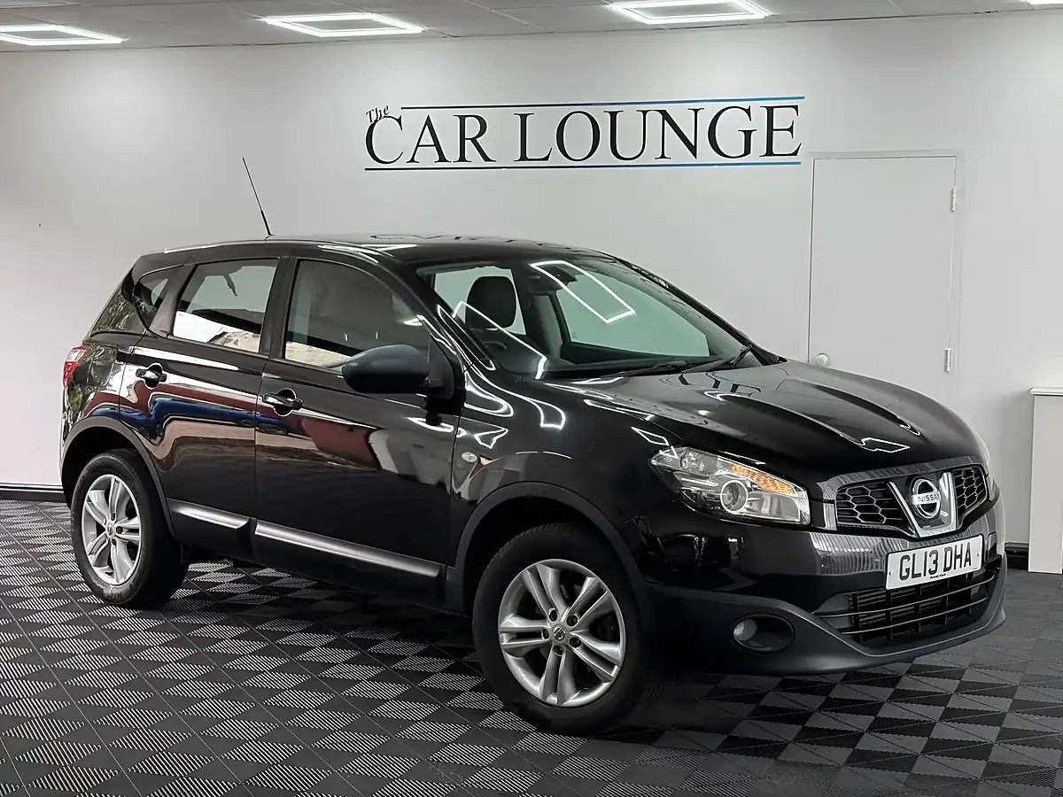 Used 2013 Nissan Qashqai Acenta Black - Front View