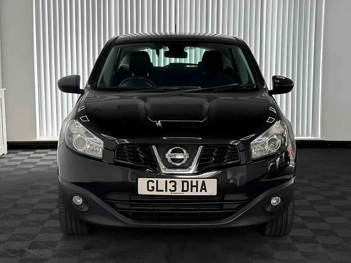 Used 2013 Nissan Qashqai Acenta Black - Interior and Exterior details 5