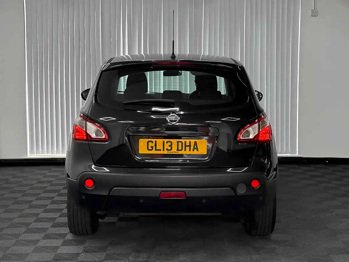 Used 2013 Nissan Qashqai Acenta Black - Interior and Exterior details 6