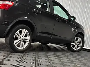 Used 2013 Nissan Qashqai Acenta Black - Interior and Exterior details 9