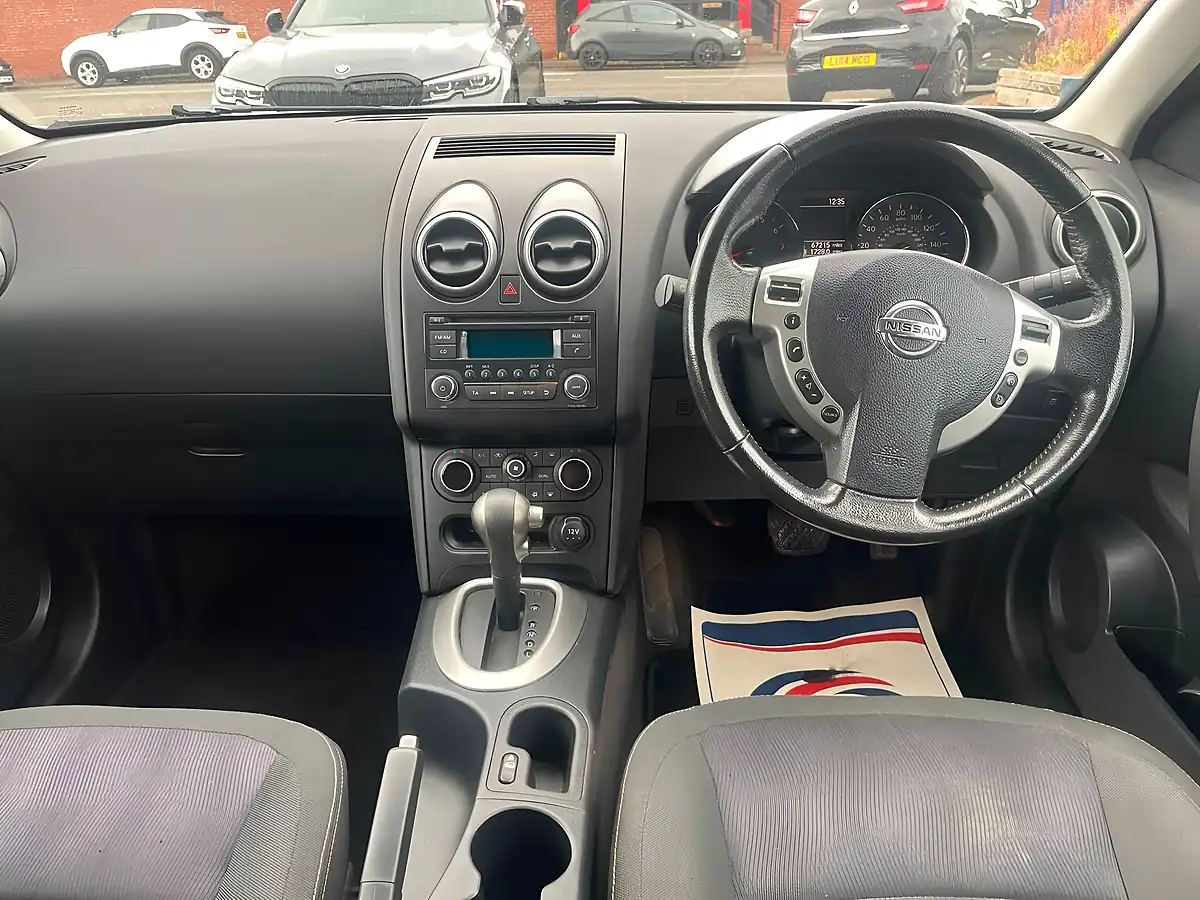 Used 2013 Nissan Qashqai Acenta Grey - Interior and Exterior details 12
