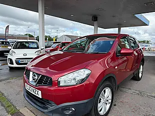Used 2013 Nissan Qashqai Acenta Red - Interior and Exterior details 2