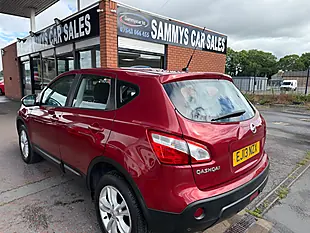Used 2013 Nissan Qashqai Acenta Red - Interior and Exterior details 5