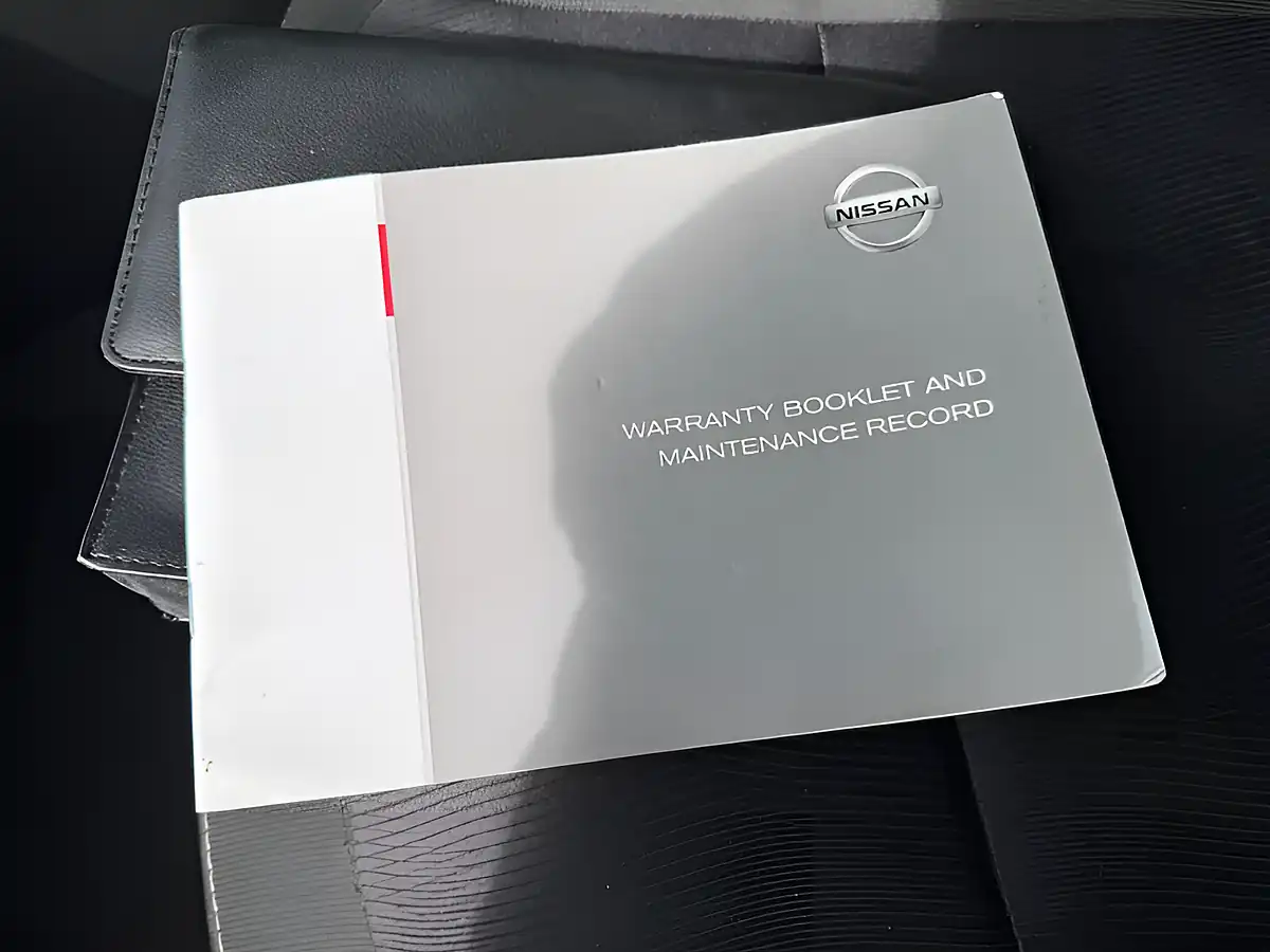 Used 2013 Nissan Qashqai Acenta Silver - Interior and Exterior details 19