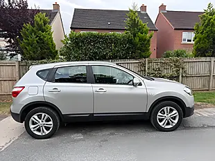 Used 2013 Nissan Qashqai Acenta Silver - Interior and Exterior details 4
