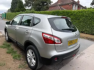 Used 2013 Nissan Qashqai Acenta Silver - Interior and Exterior details 7