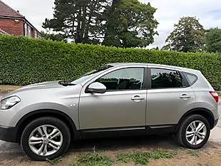 Used 2013 Nissan Qashqai Acenta Silver - Interior and Exterior details 8