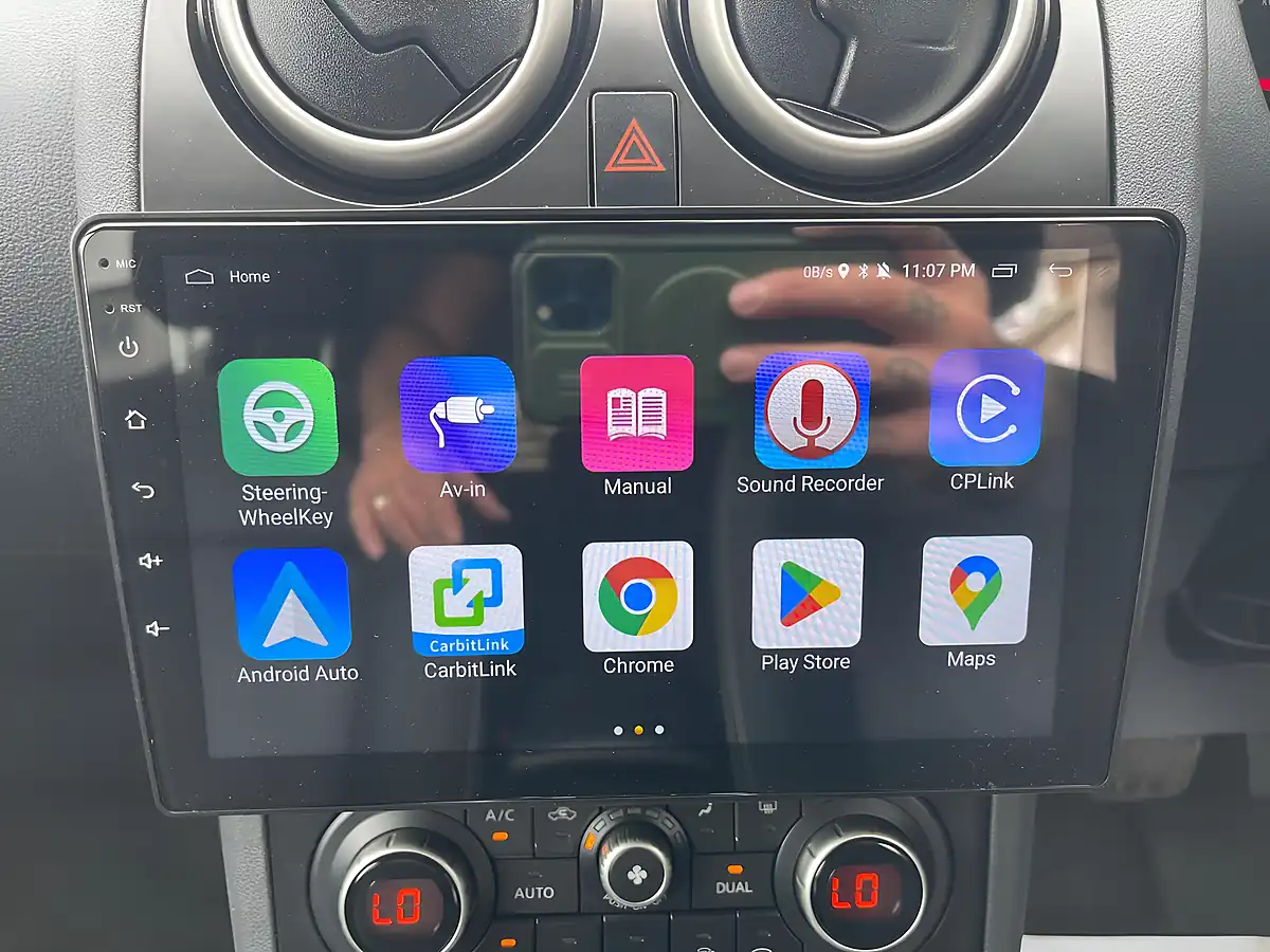 Used 2013 Nissan Qashqai Acenta White - Interior and Exterior details 17