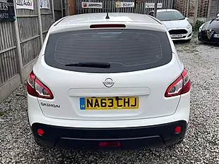 Used 2013 Nissan Qashqai Acenta White - Interior and Exterior details 8