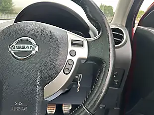 Used 2013 Nissan Qashqai N-Tec+ Red - Interior and Exterior details 16