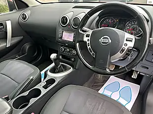 Used 2013 Nissan Qashqai N-Tec+ Red - Interior and Exterior details 2
